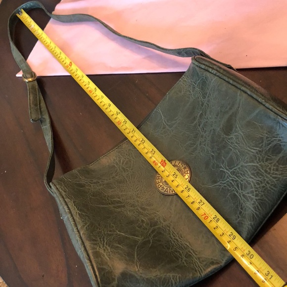 💚 Perry Ellis Vintage leather, goldtone logo medallion crossbody bag - Picture 9 of 12